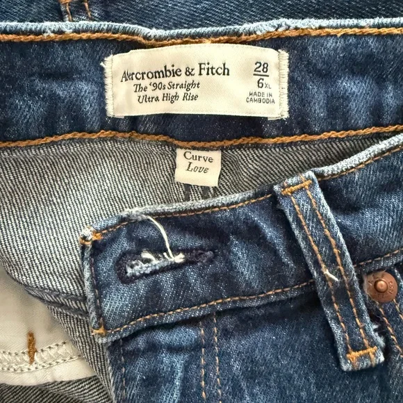 NWT Abercrombie jeans 28 long - Picture 7 of 9